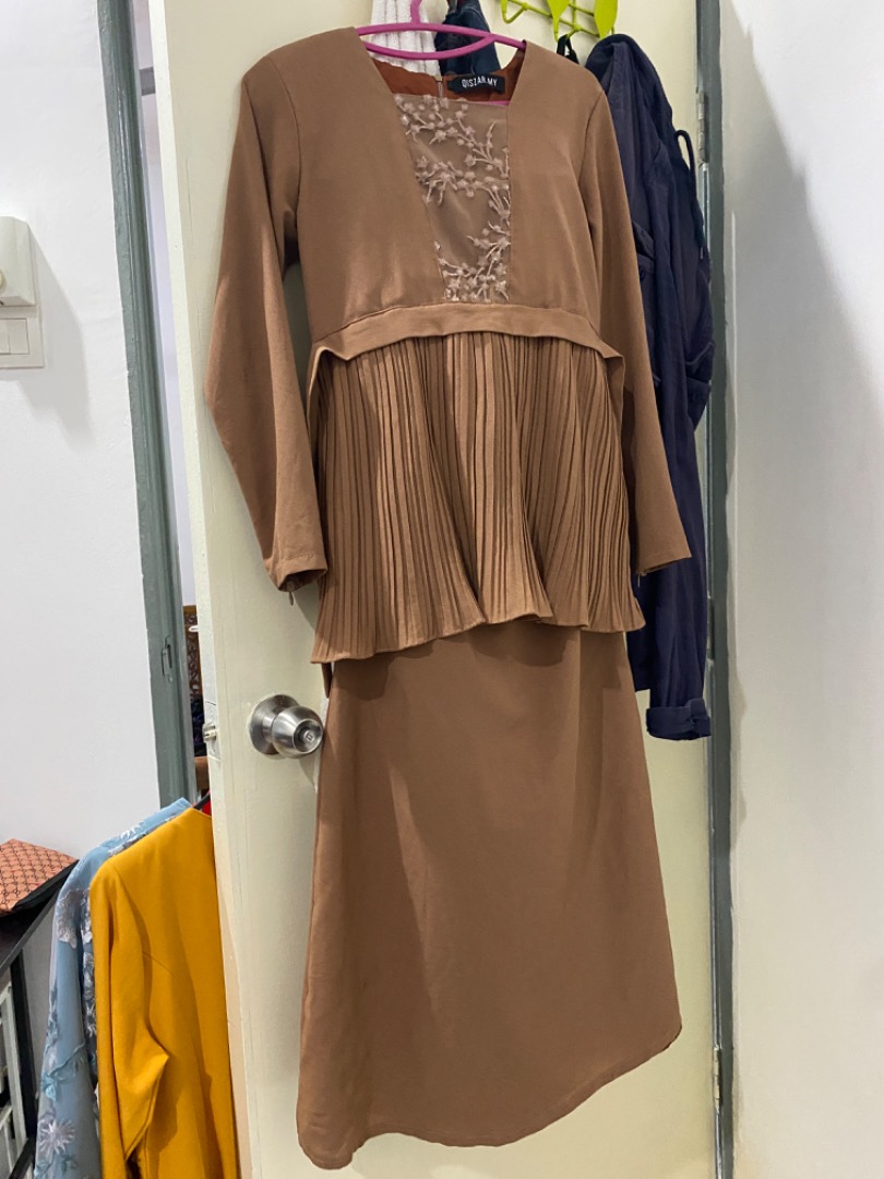 Baju Kurung Nude Brown Women S Fashion Muslimah Fashion Baju Kurung