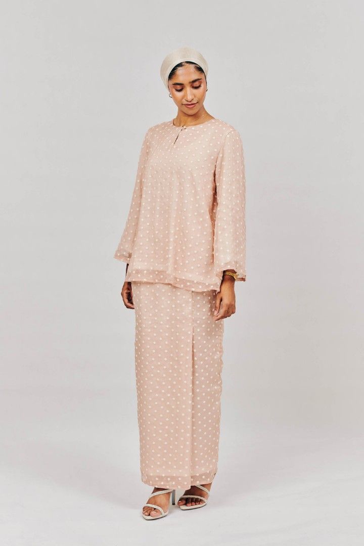 Saoi Kurung Kedah Embun Pagi Nude Women S Fashion Muslimah Fashion