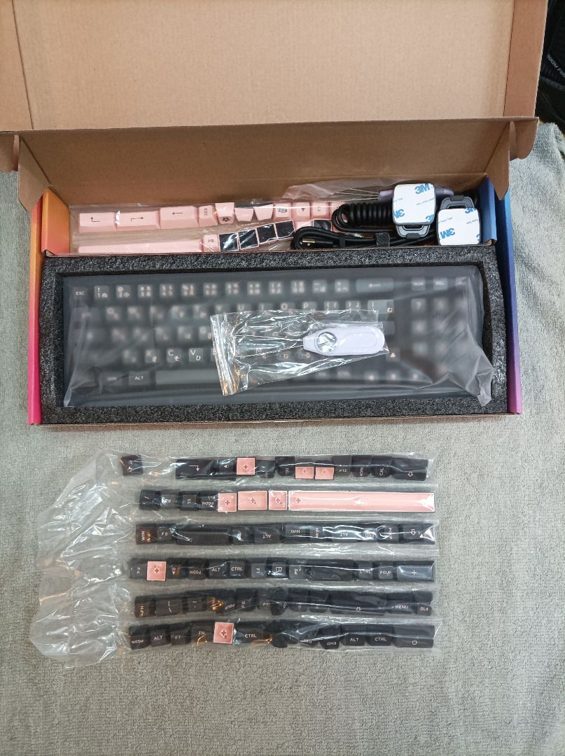 AKKO ACR98 MINI RGB HOT SWAPPABLE ACRYLIC MECHANICAL KEYBOARD BLACK PINK JELLY BLACK SWITCH