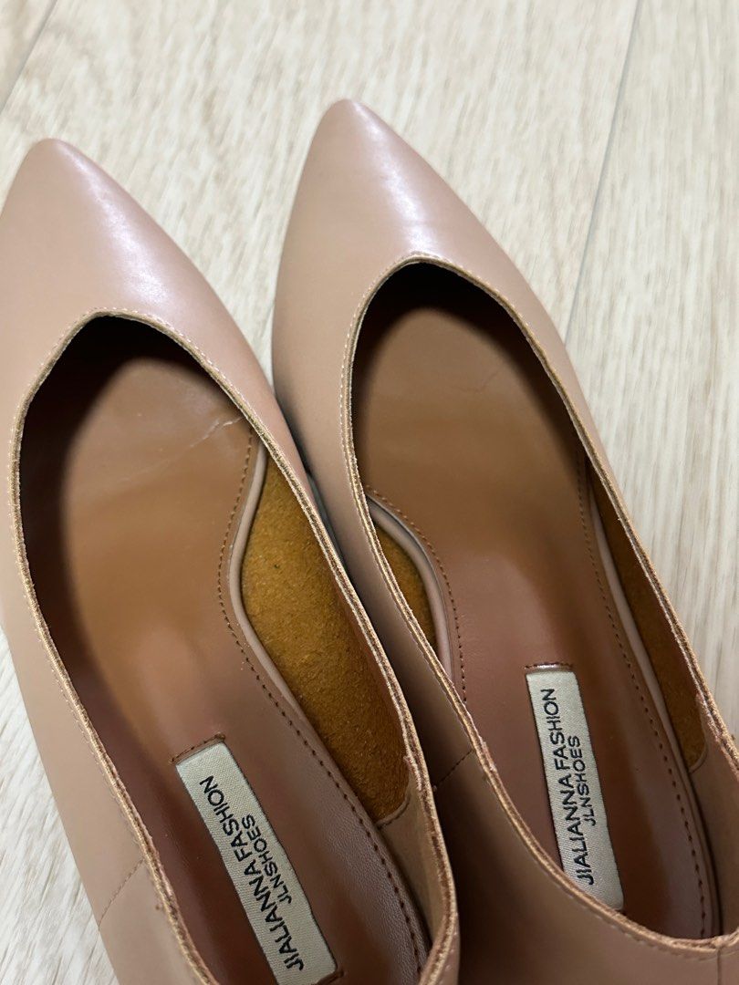 Minimalist Nude Block Heels Women S Fashion Footwear Heels On Carousell