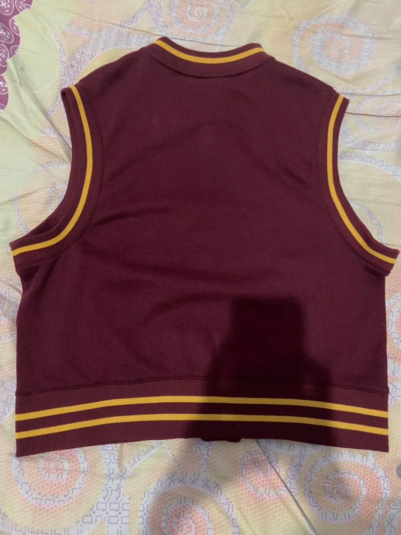 Vest H M X Sex Education On Carousell