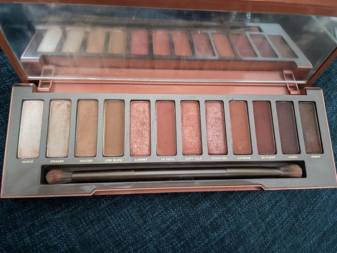 Naked Urban Decay Haet Eyeshadows Kesehatan Kecantikan Rias Wajah