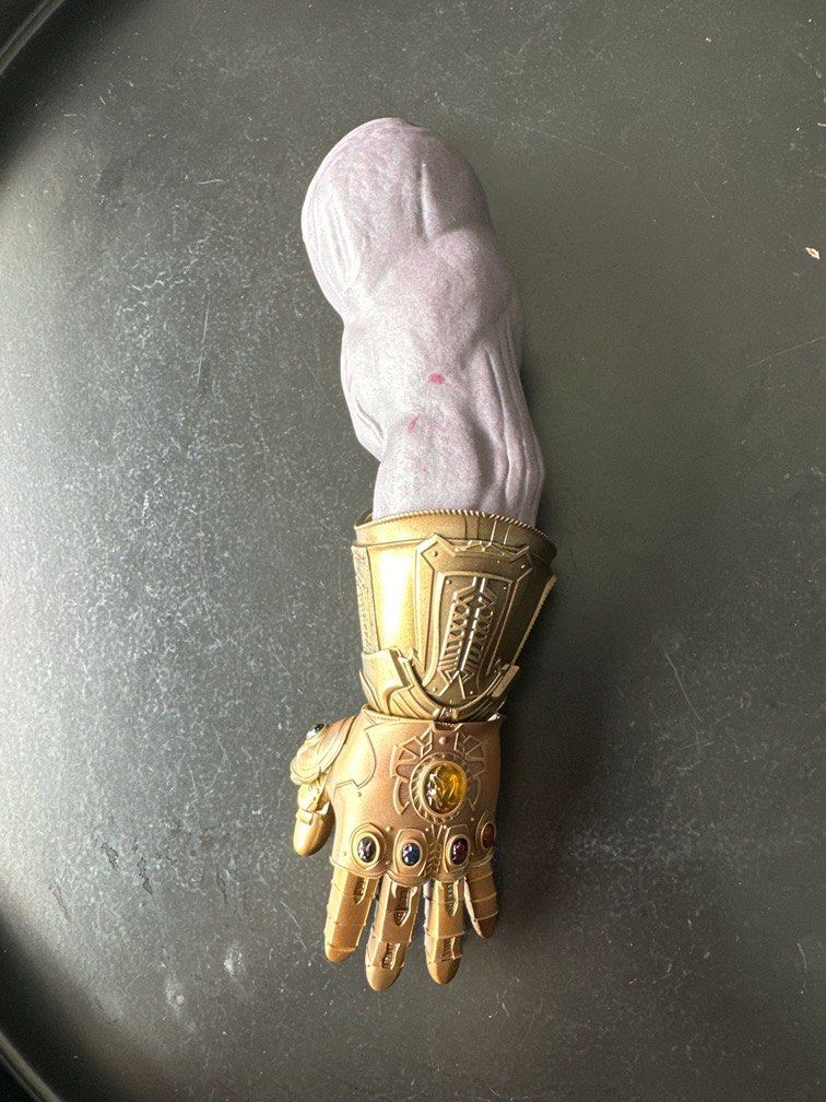 Hot Toys Infinity War Thanos Arm With Infinity Gauntlet Hobbies Toys Toys Games On Carousell