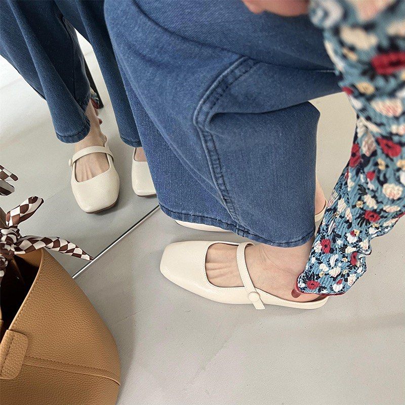 Nude Flats Women S Fashion Footwear Flats On Carousell