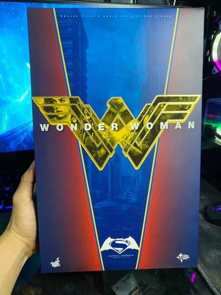 Hot Toys Wonder Woman Hobbies Toys Toys Games On Carousell