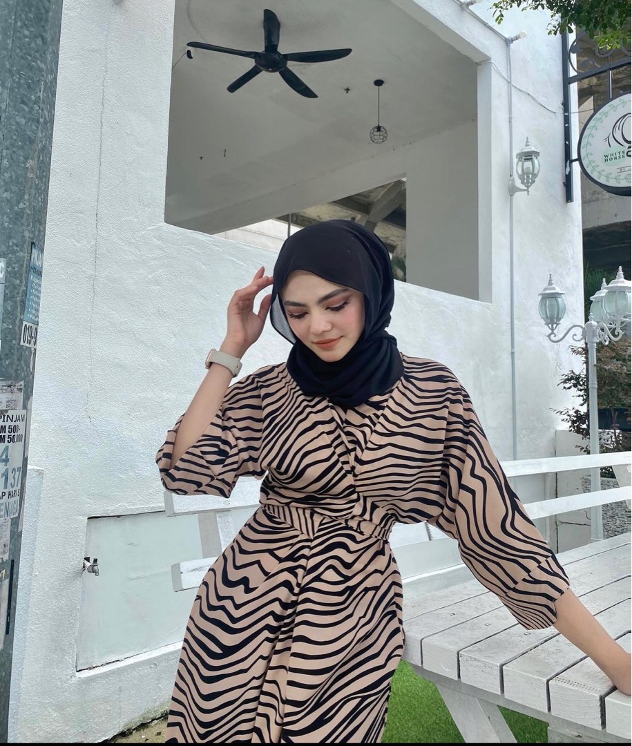Lilypetuna Black Leopard Dress Tessa Nude Women S Fashion Muslimah