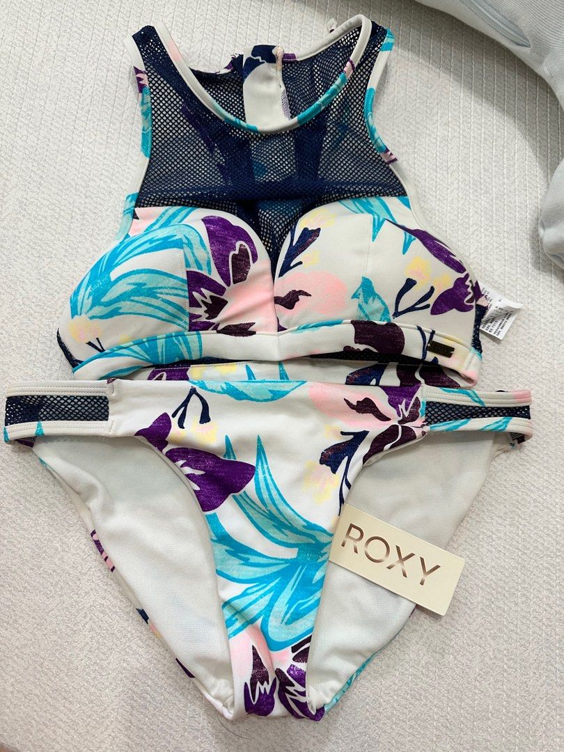 Roxy Bikini Set Women S Fashion Swimwear Bikinis Swimsuits On Carousell