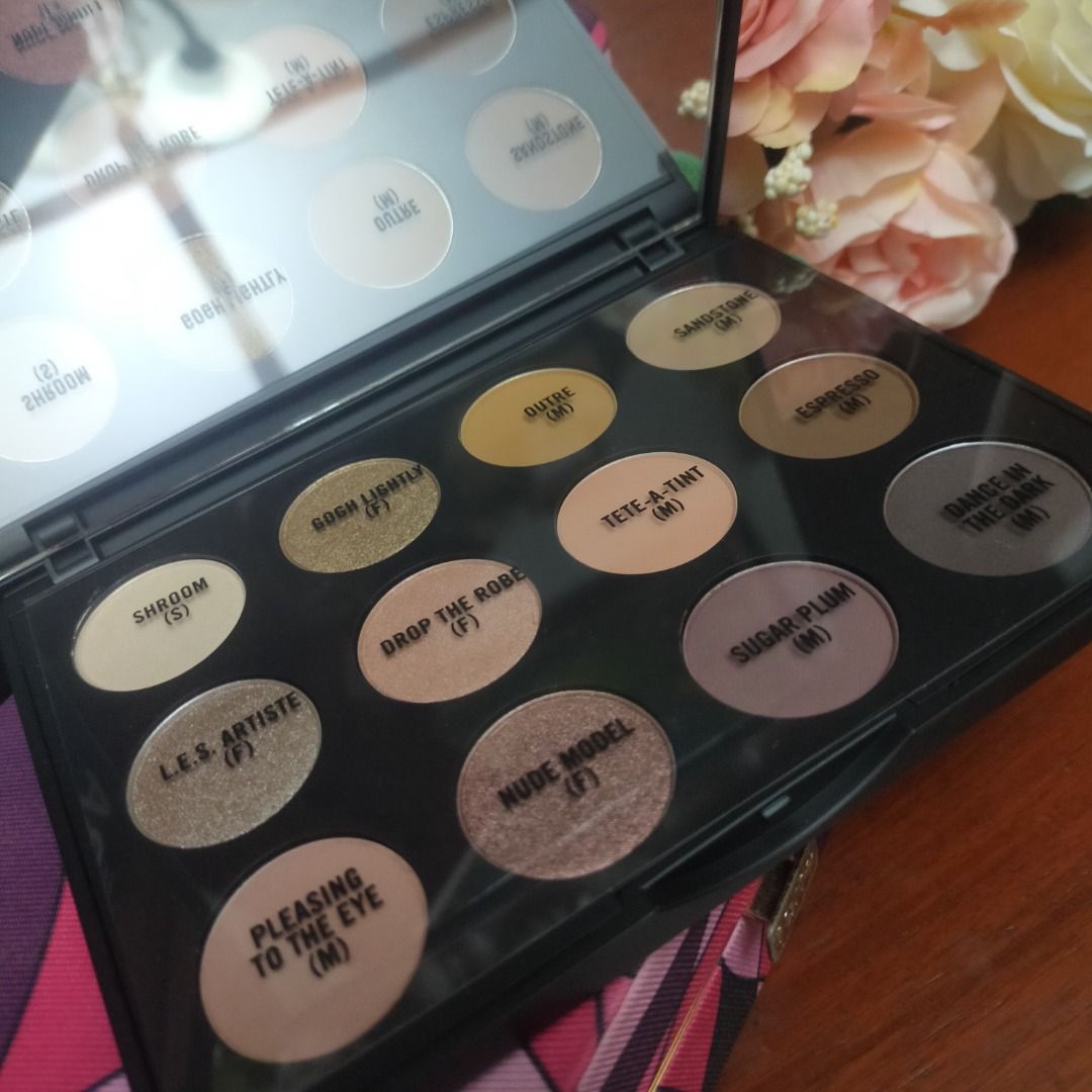 Mac Art Library Nude Model Beauty Personal Care Face Makeup On