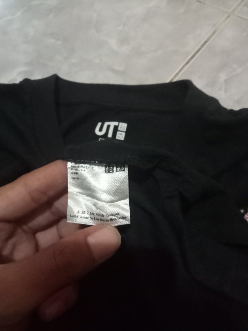 Uniqlo X Sex Pistol Fesyen Pria Pakaian Atasan Di Carousell