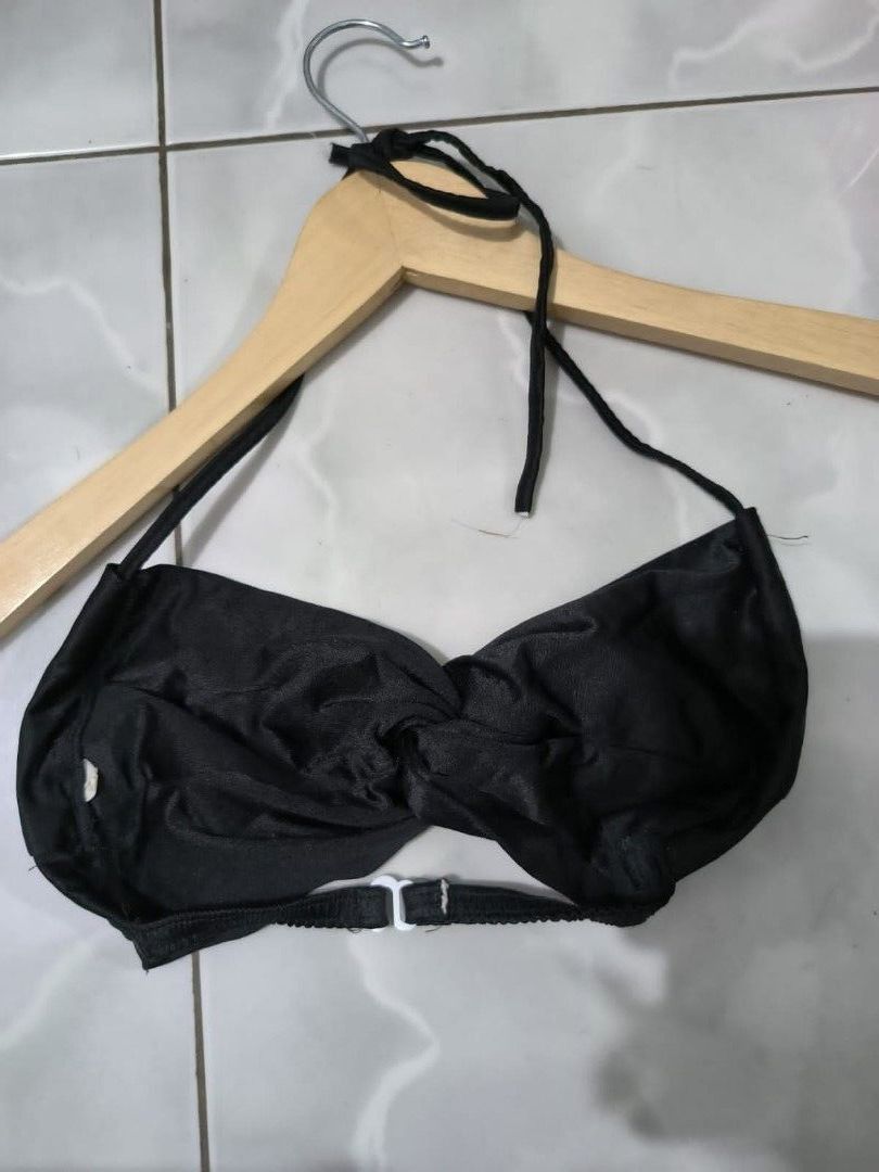 Bra Bikini Pantai Hitam Fesyen Wanita Pakaian Wanita Atasan Di Carousell