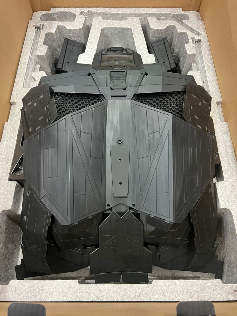 HOT TOYS MMSC THE DARK KNIGHT RISES THE BAT TH SCALE DELUXE COLLECTIBLE SET Hobbies