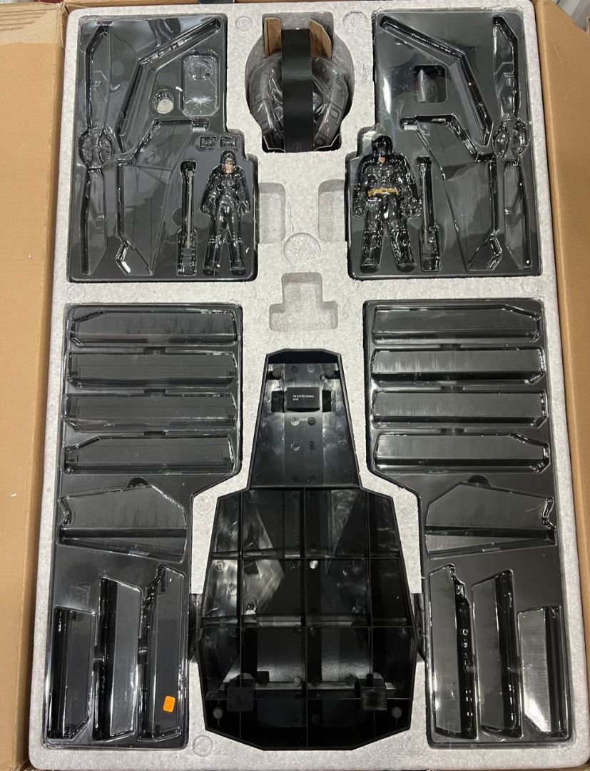 HOT TOYS MMSC THE DARK KNIGHT RISES THE BAT TH SCALE DELUXE COLLECTIBLE SET Hobbies