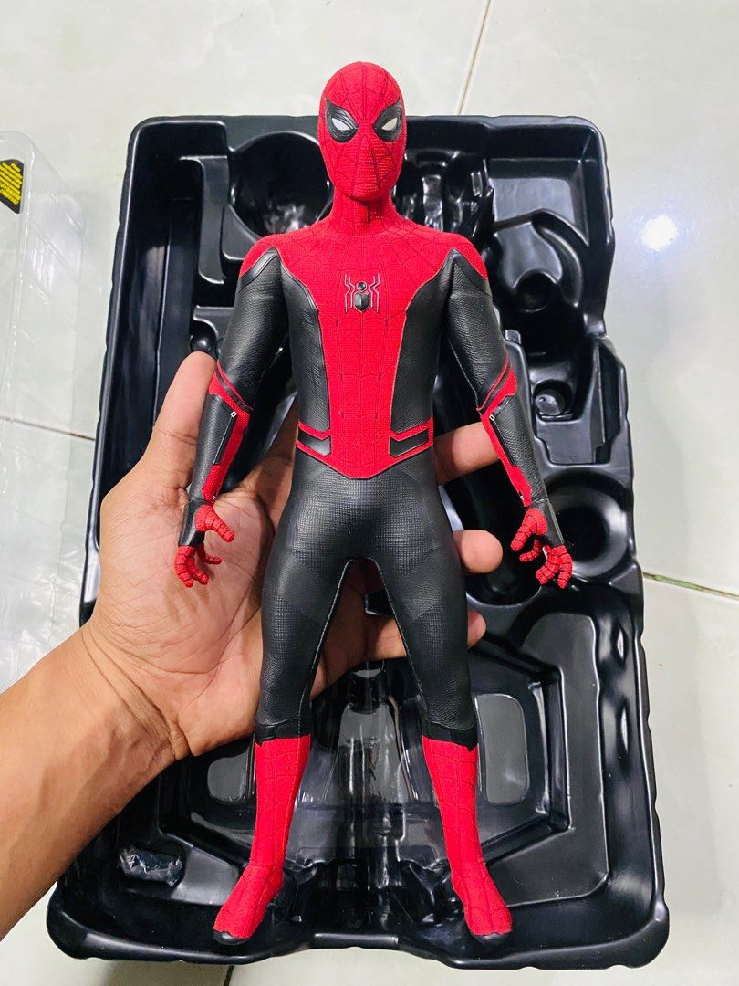 Hot Toys Spiderman Upgraded Suit On Carousell