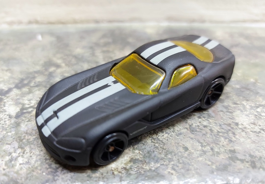 Hot Wheels Batman Begins Gotham City Pack Series Dodge Viper On Carousell