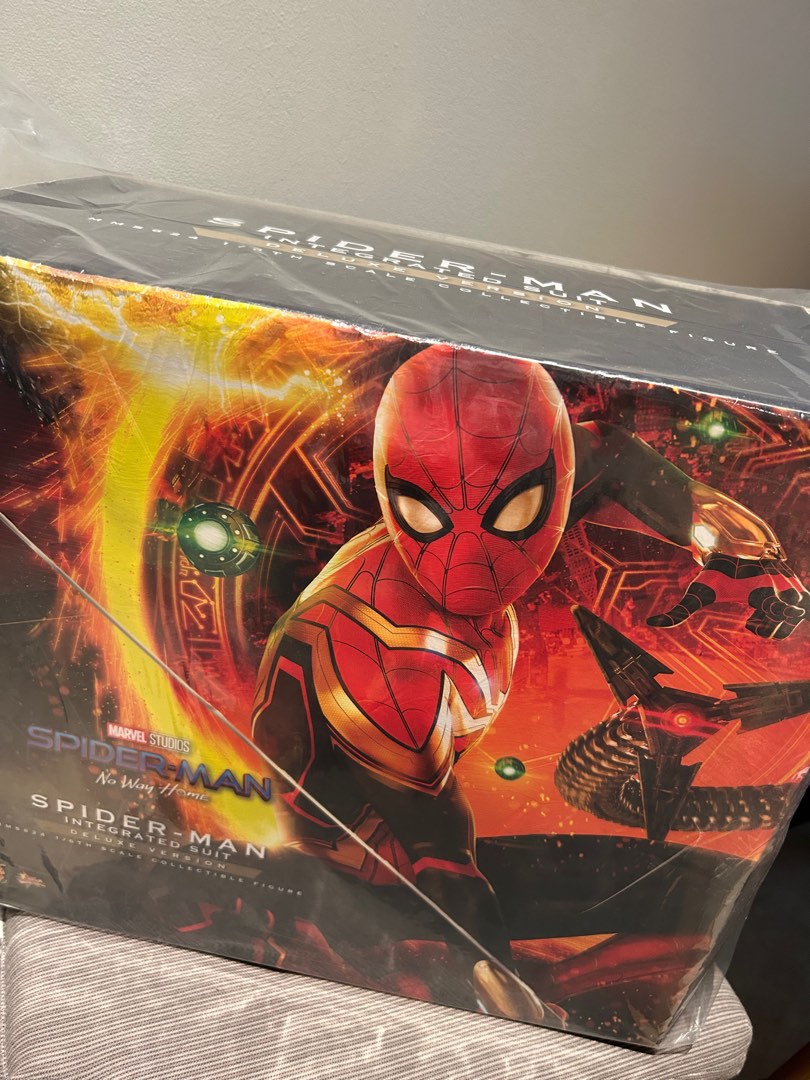Hot Toys Spider Man Integrated Suit Deluxe Hobbies Toys Toys Games On Carousell