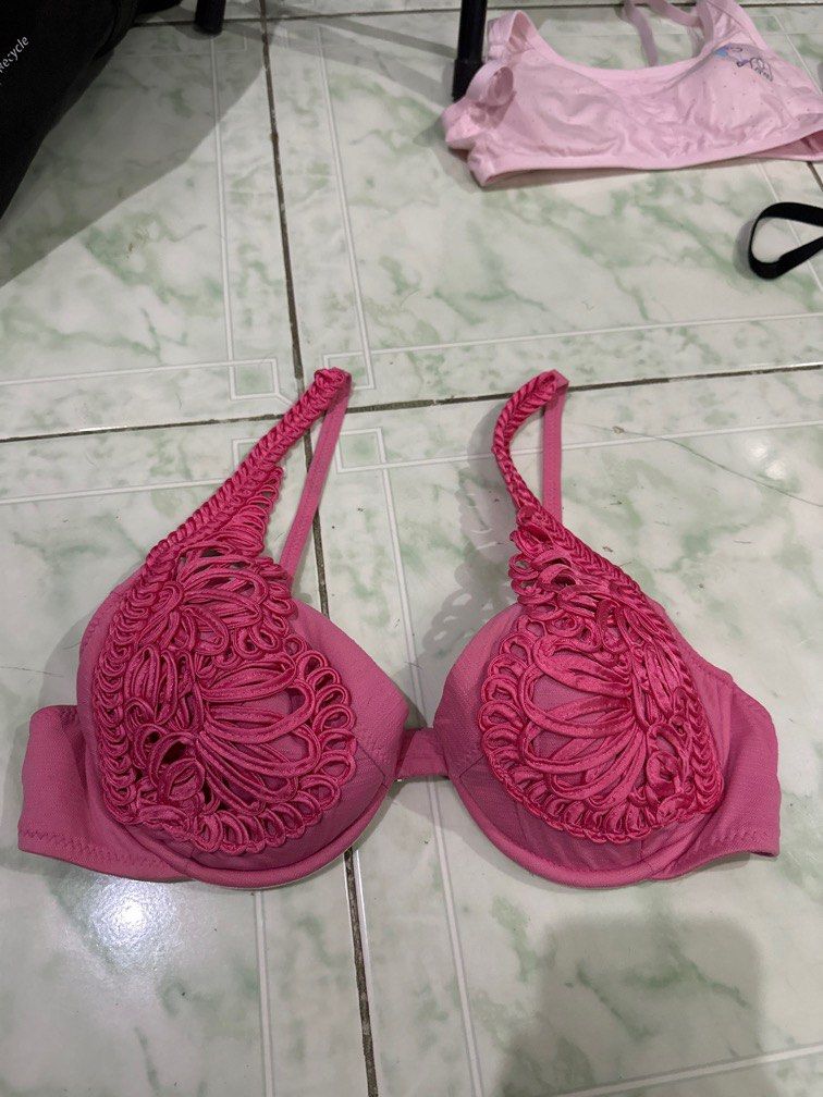 Betsey Johnson Bikini Top Women S Fashion Activewear On Carousell