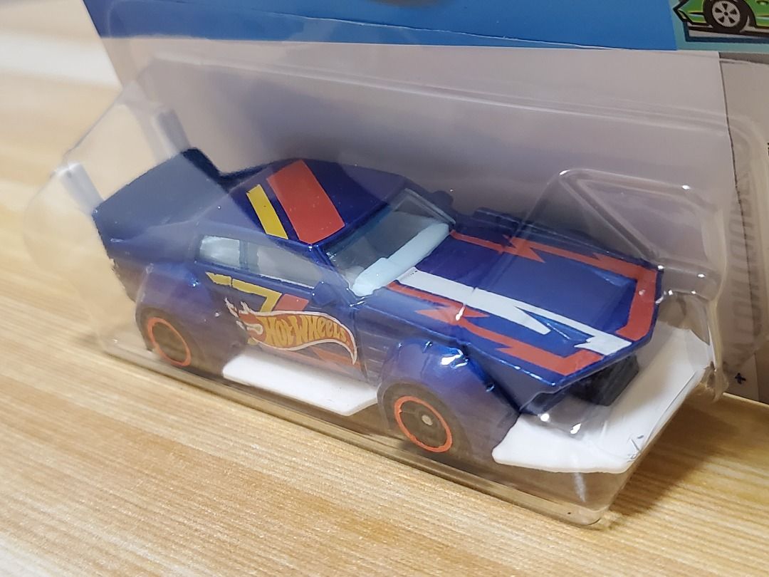 全新未拆 Hot Wheels Mad Manga 合金 模型 玩具 跑車 Mattel 1 64 HotWheels HotWheel Wheel Contoured Diecast