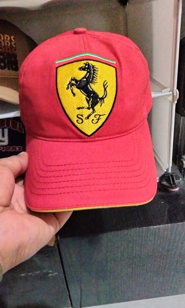 Topi Ferrari On Carousell