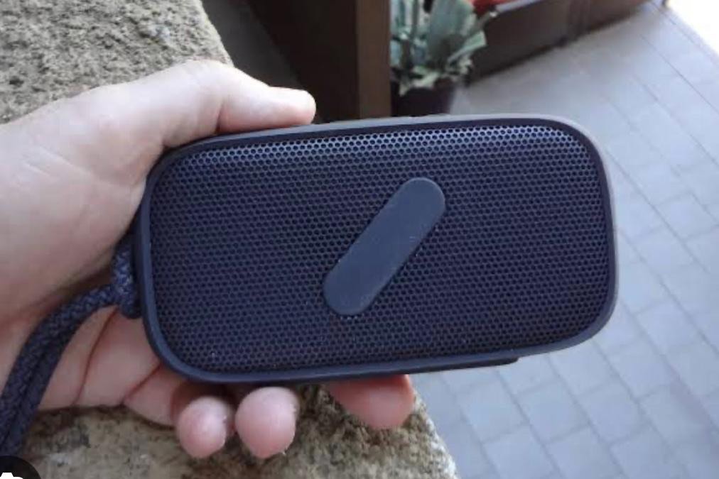 Nude Audio Bluetooth Speaker Audio Soundbars Speakers Amplifiers On Carousell
