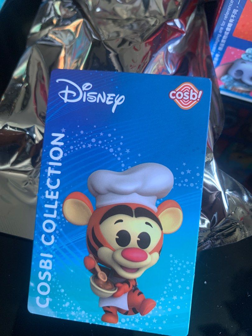Disney Cosbi Collection Hot Toys盲盒 Mickey Mouse Minnie Mouse Tigger 興趣及遊戲 玩具 遊戲類 Carousell