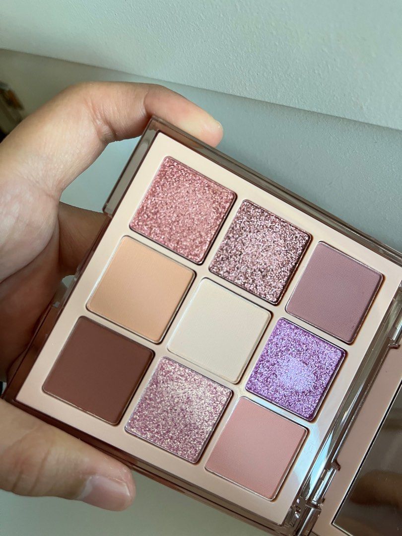 Huda Beauty Nude Obsession Light Beauty Personal Care Face