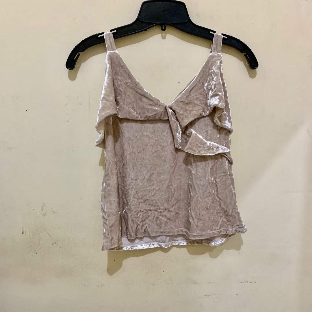 Nude Velvet Top Fesyen Wanita Pakaian Wanita Atasan Di Carousell
