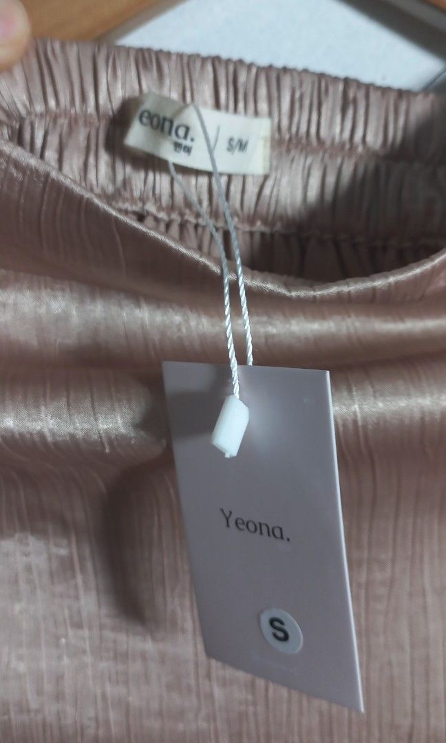 Orin Skirt Nude Pink Fesyen Wanita Pakaian Wanita Bawahan Di Carousell