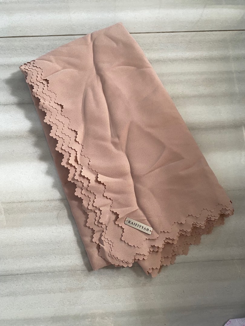 Tudung Crepe Nude Women S Fashion Muslimah Fashion Hijabs On