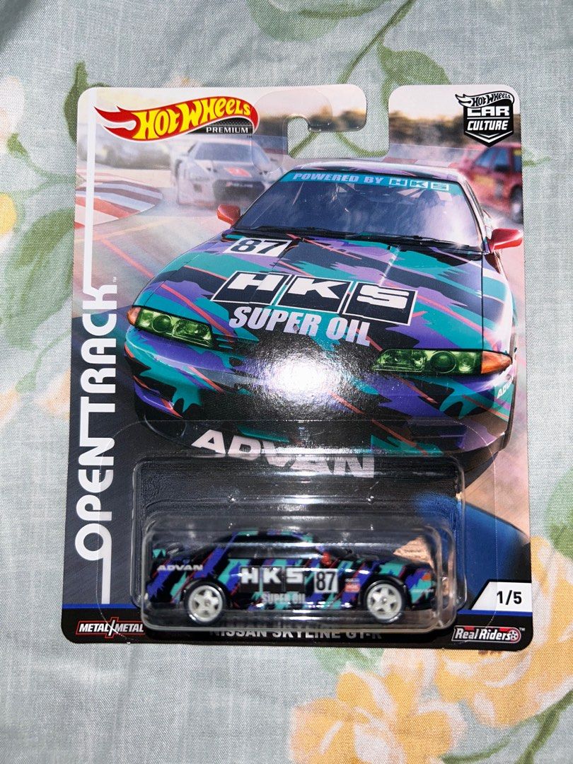 Hot Wheels Premium Hks Nissan Skyline R Hobbies Toys Toys Games On Carousell