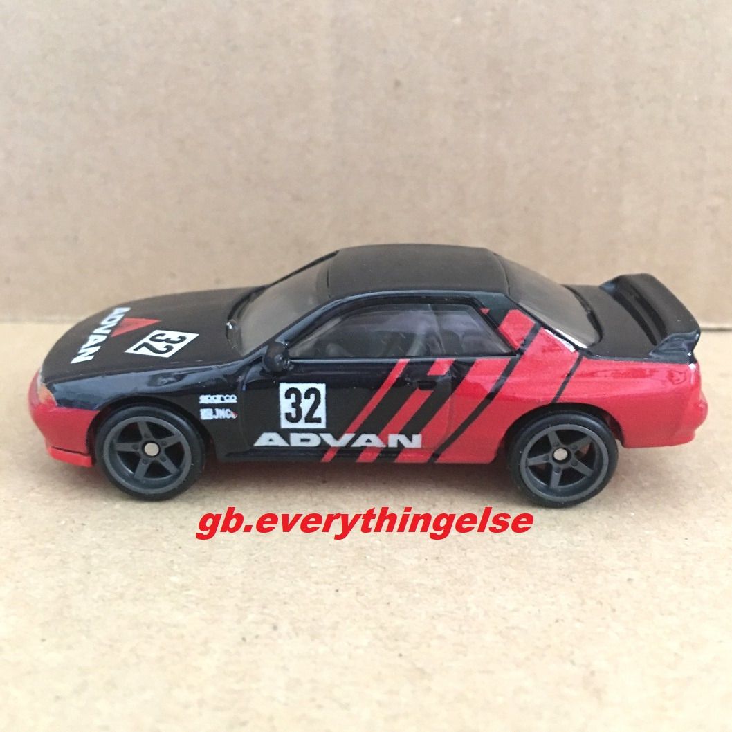 Hot Wheels Premium Team Transport Nissan Skyline Gt R Bnr Advan