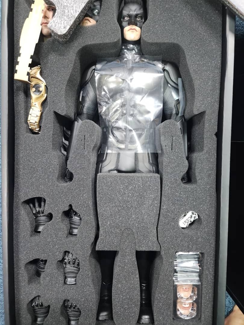 Hot Toys Dark Knight Rises Scale Qs Hobbies Toys Toys Games On Carousell