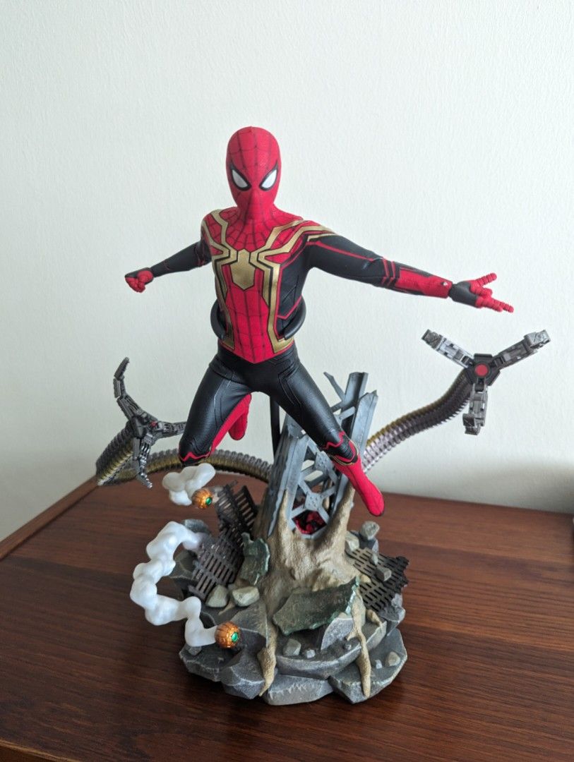 Hot Toys Spiderman Integrated Suit Hobbies Toys Toys Games On Carousell