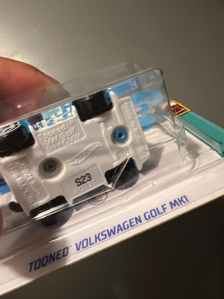 HOT WHEELS RTH REGULAR TREASURE HUNT TOONED VOLKSWAGEN GOLF MK1 Hobbies Toys Toys Games