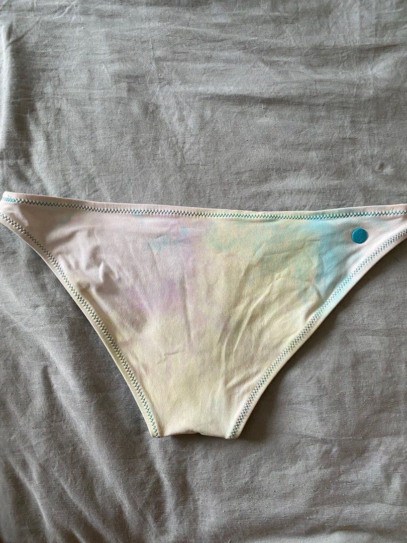 Volcom Bikini Bottom Women S Fashion Swimwear Bikinis Swimsuits On