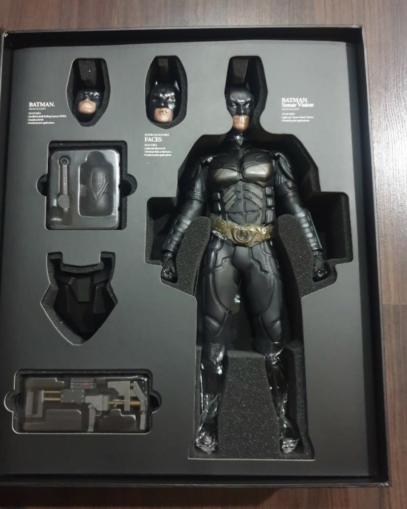 Brand New Hot Toys Tdk Batman Dx Hobbies Toys Toys Games On Carousell