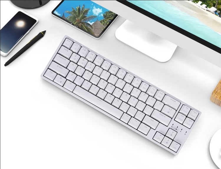 Royal Kludge Rk Plus Keys Hot Swappable White Led Backlit Tri Mode Bluetooth G Wired