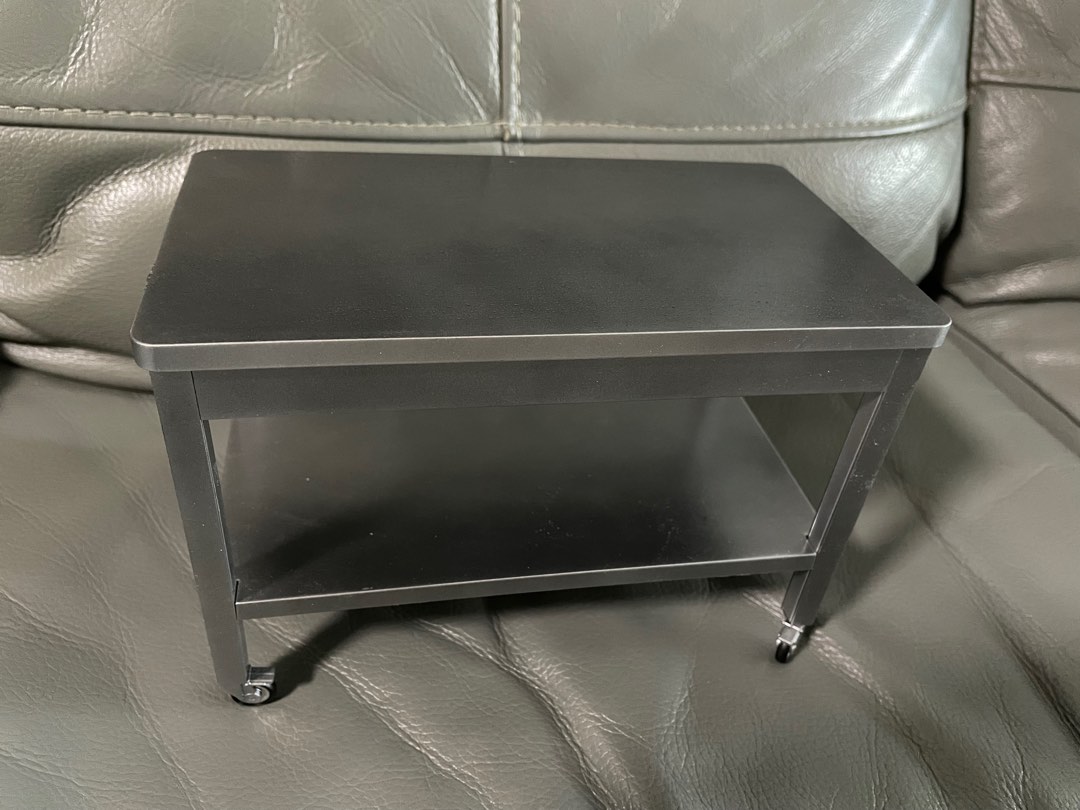 Hottoys Iron Man Tony Stark 工作枱 hot toys HT 傢俬家居 傢俬 床架及床褥 Carousell