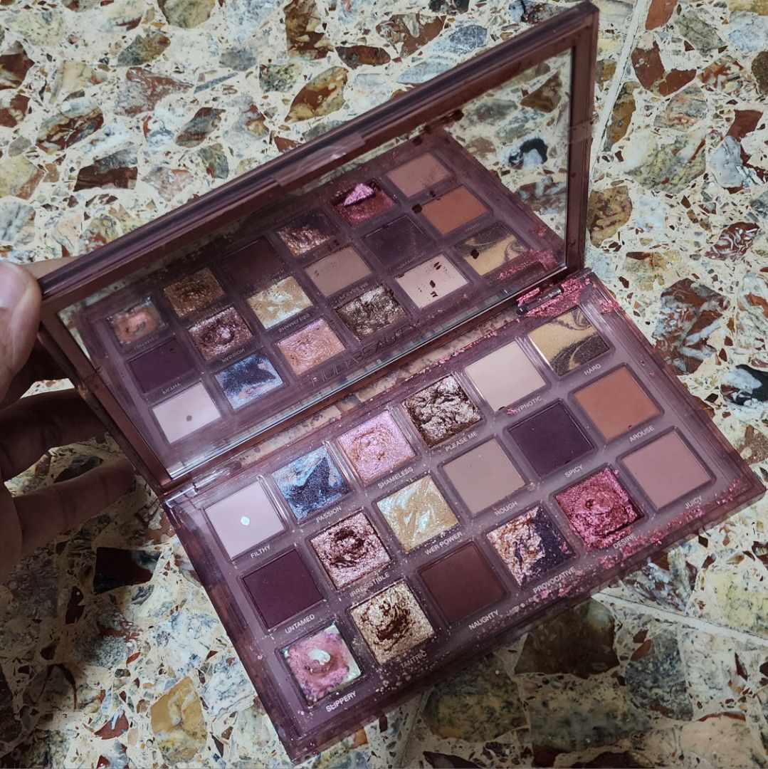 Huda Beauty Nude Naughty Eye Shadow On Carousell