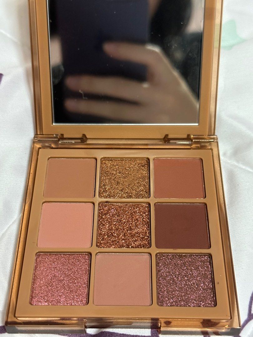 Huda Beauty Nude Medium Eyeshadow Palette Beauty Personal Care Face