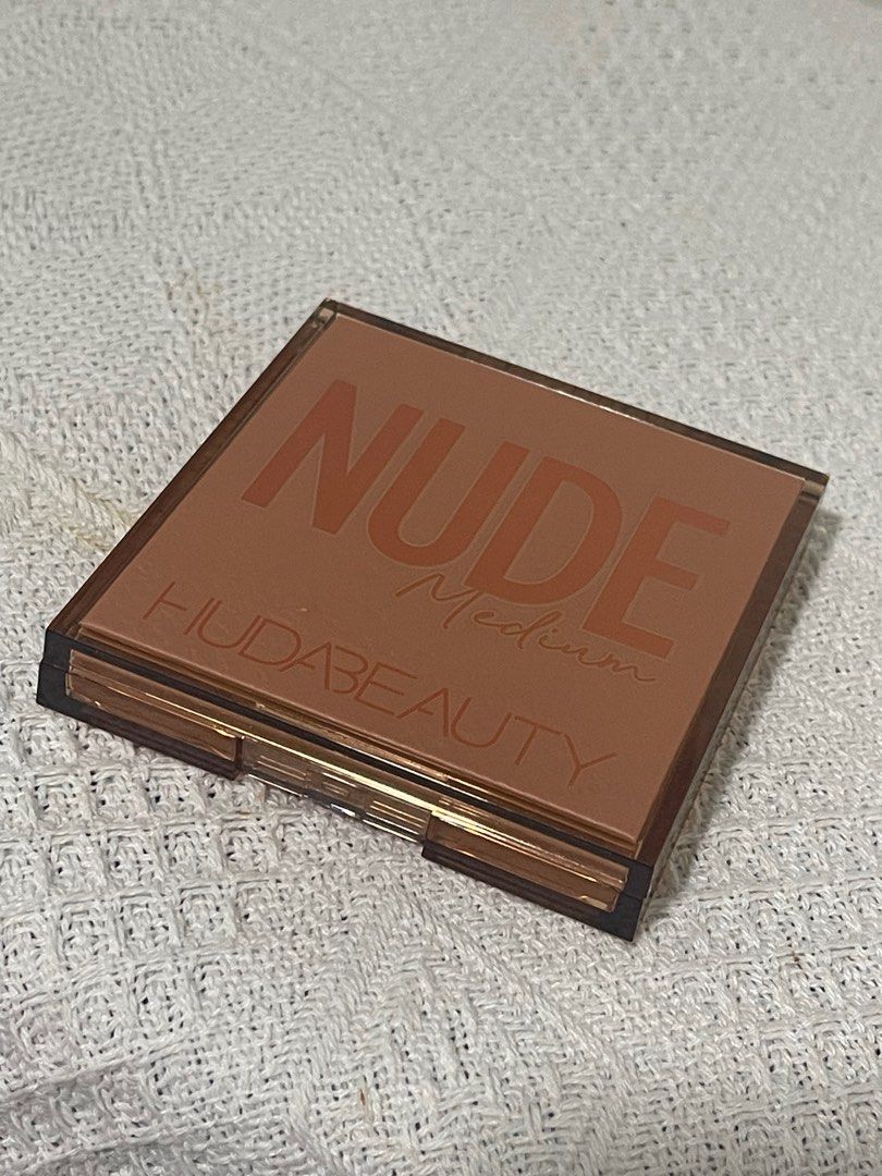 Huda Beauty Nude Medium Eyeshadow Palette Beauty Personal Care Face