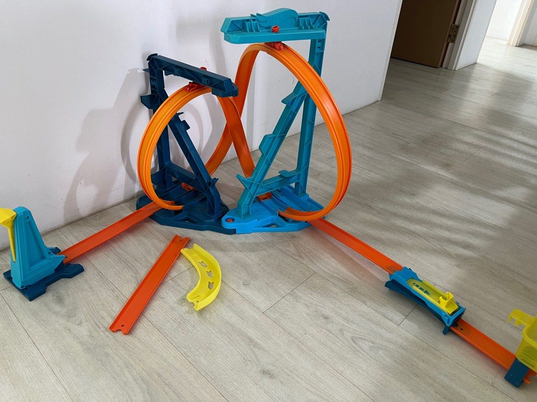 Authentic Hot Wheels Track Builder With Car Hobbies Toys Toys Games On Carousell