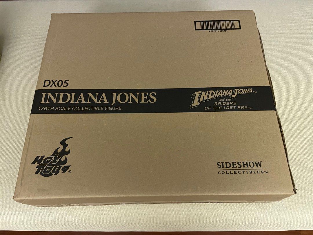Hot Toys DX Indiana Jones Raider Of The Lost Ark Hobbies Toys Toys Games On Carousell