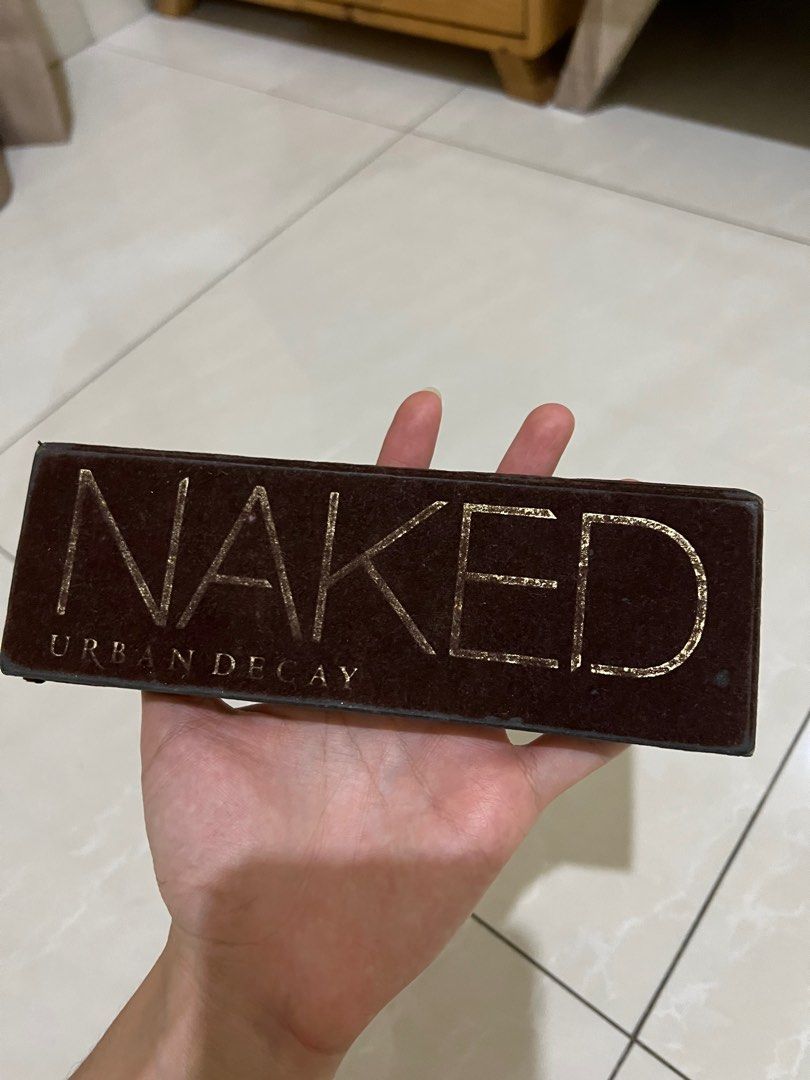 Original Naked Eyeshadow Kesehatan Kecantikan Rias Wajah Di Carousell