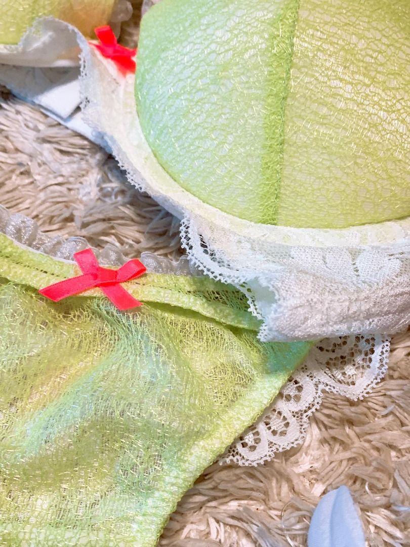 Sexy Vivica Made In Japan Lingerie Set Sheer Lace Lime Green Panty Bra D To D Thong S On