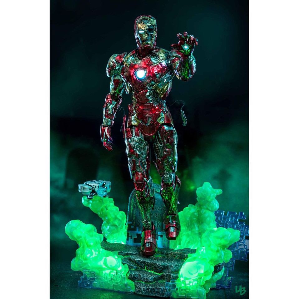Hot Toys MMS Mysterio s Iron Man Illusion Collectible Figure 興趣及遊戲 玩具 遊戲類 Carousell