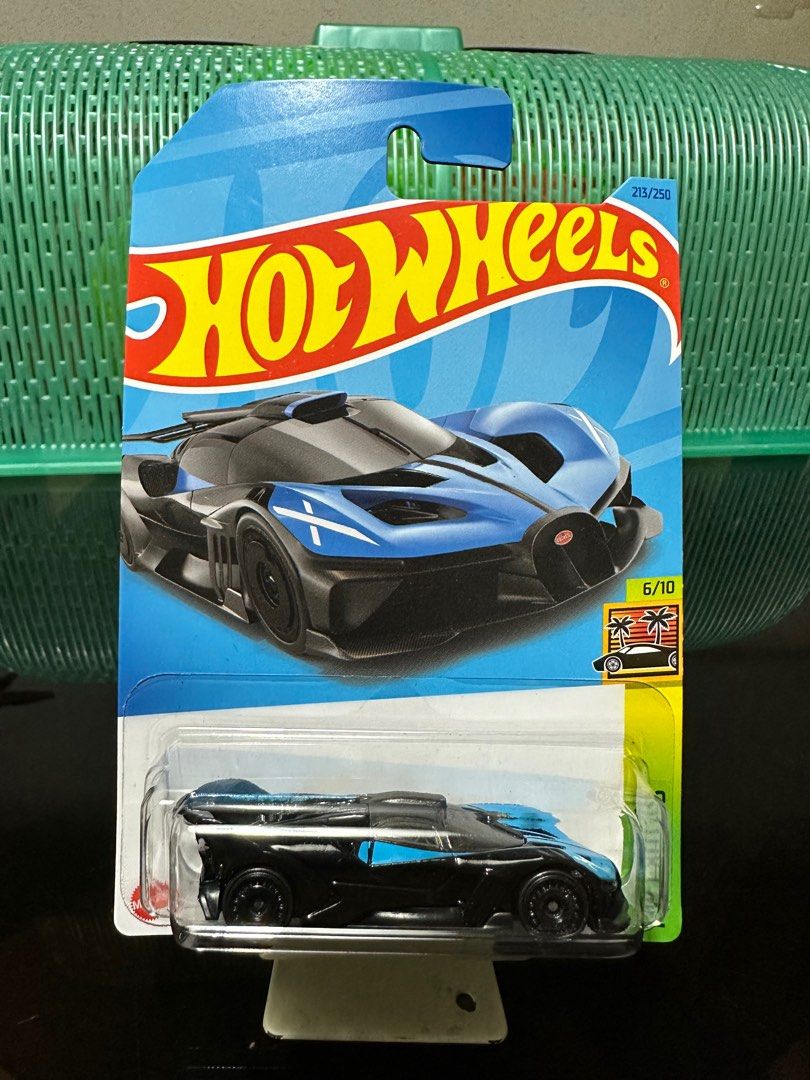 Hot Wheels Bugatti Bolide Hobbies Toys Toys Games On Carousell