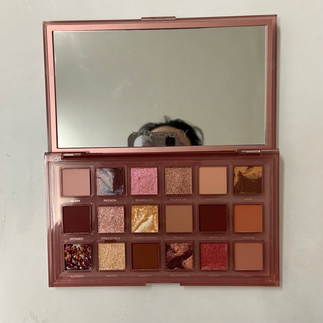 Huda Beauty Naughty Nude Eyeshadow Palette On Carousell
