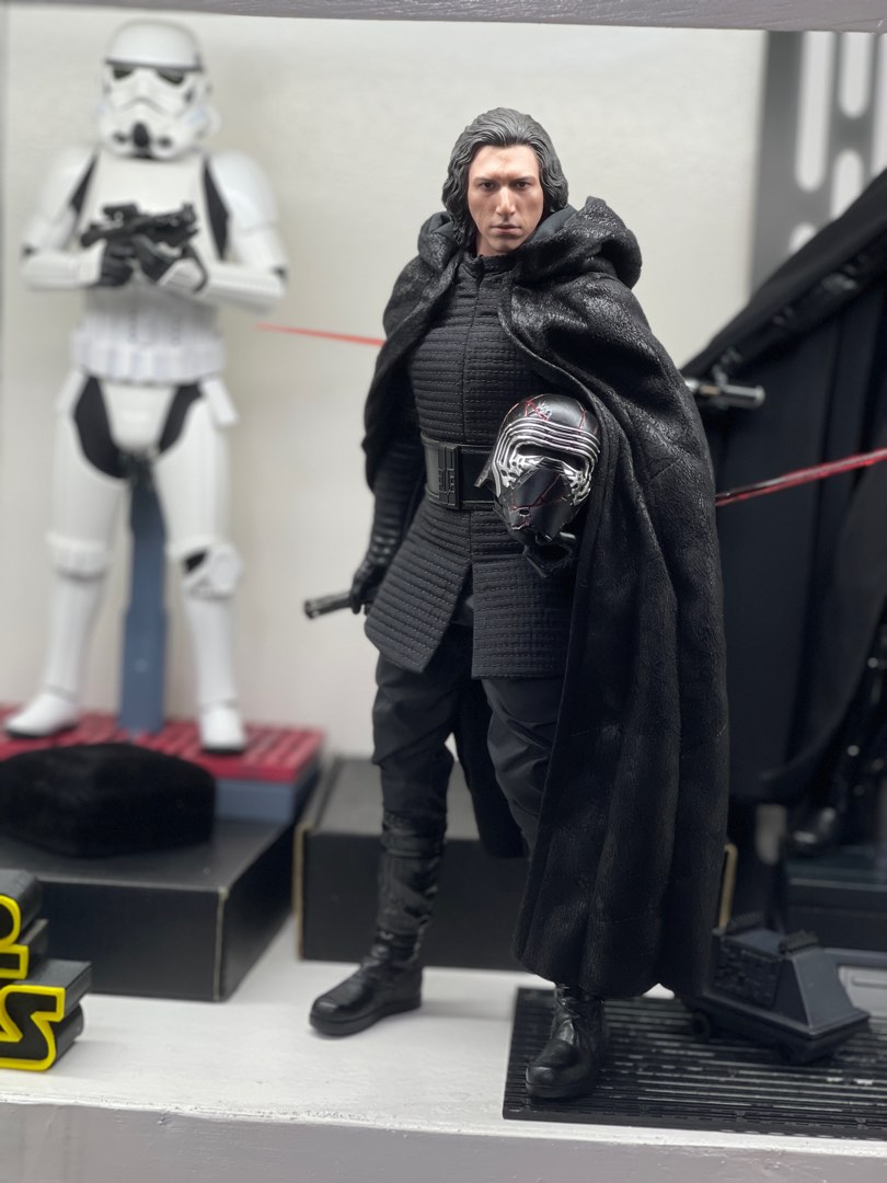 Hot Toys Kylo Ren Tros The Rise Of Skywalker Hobbies Toys Toys Games On Carousell