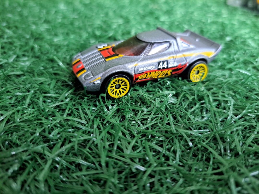 Hot Wheels Lancia Stratos Multipack Exclusive Gray W Yellow Wheels 2014 Mattel Made In Malaysia