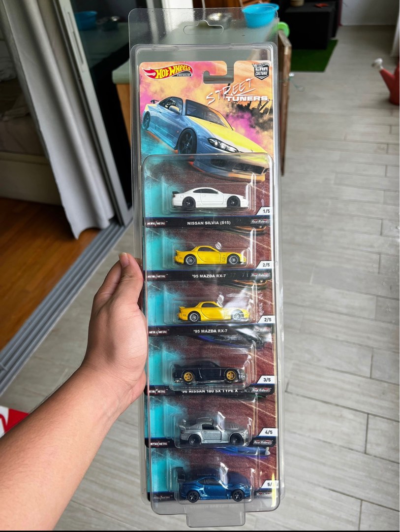 Hot Wheels Street Tuners Set Hobbies Toys Toys Games On Carousell